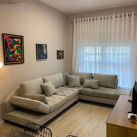 Lovely 1-Bedroom Condo In Tirana Wifi-Netflix-Ac Εξωτερικό φωτογραφία