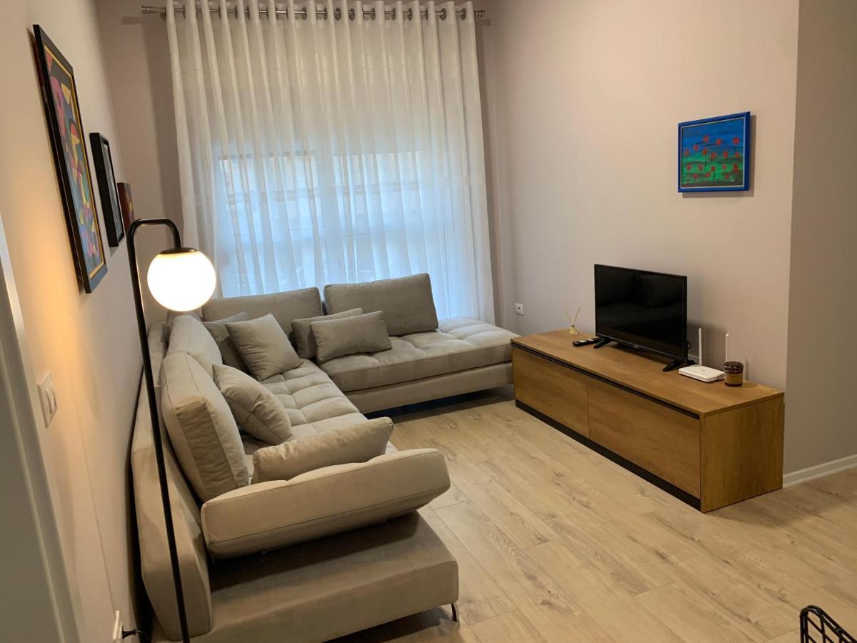 Lovely 1-Bedroom Condo In Tirana Wifi-Netflix-Ac Εξωτερικό φωτογραφία