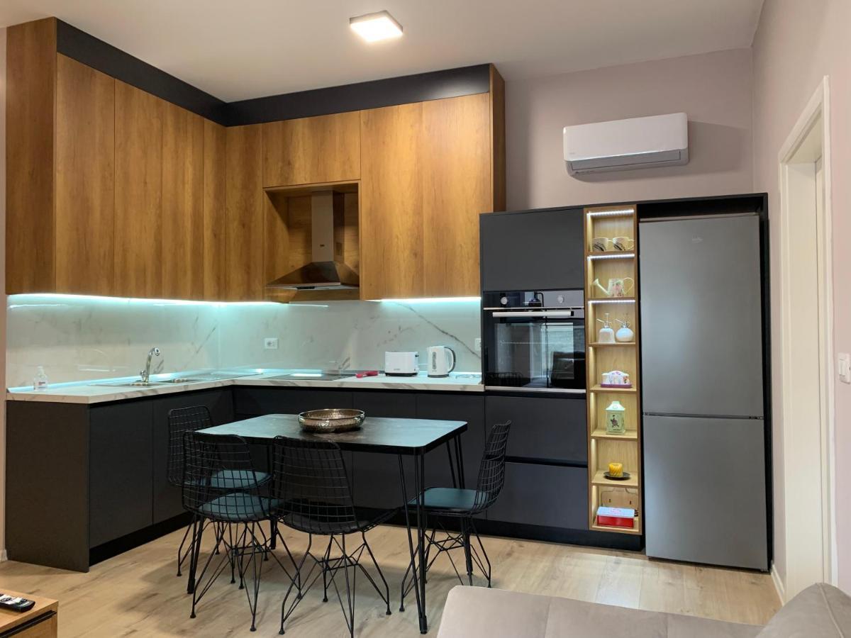 Lovely 1-Bedroom Condo In Tirana Wifi-Netflix-Ac Εξωτερικό φωτογραφία